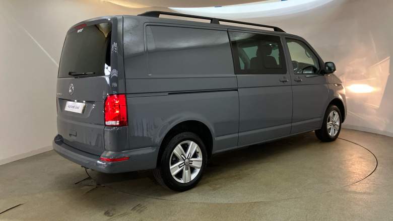 Volkswagen Transporter T32 Lwb Diesel 2.0 TDI 150 Highline Kombi Van